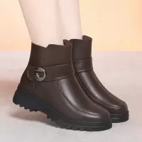 秋冬加绒女士短靴平底软底妈妈棉鞋1