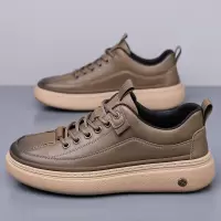 男鞋新款男士休闲皮鞋男潮流复古户外高档开车鞋韩版时尚板鞋