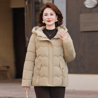 时尚中老年妈妈棉衣冬季洋气保暖中年人棉服大码宽松女装连帽衣服