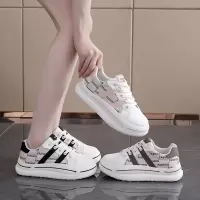 ins韩版新款小白鞋女秋季跑步皮面透气休闲增高