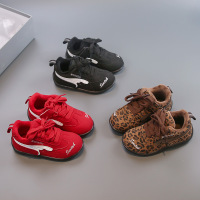 冬季新款儿童加绒板鞋男女童复古磨砂百搭阿甘鞋加棉运动鞋