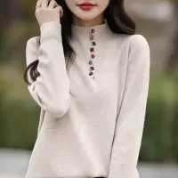 春秋款彩扣侧边半开半高领女针织衫时尚别致毛衣打底衫