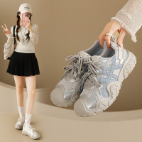 2026春季新款百搭小白鞋女网面透气学生板鞋休闲鞋增高ins潮