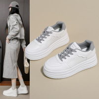 2026春季新款ins韩版透气小白鞋女学生厚底百搭休闲运动板鞋