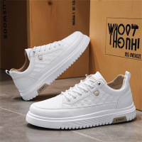 2026春季新款板鞋时尚百搭男潮鞋男鞋皮面舒适防滑轻便休闲运动鞋