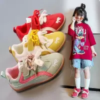 女童鞋子儿童运动德训板鞋2026新款秋季女孩网面透气中大童休闲鞋