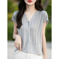 韩版2026夏季新款显瘦镂空坑条针织短袖V领小飞袖系扣小衫女