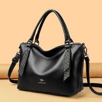 包包女包新款2026斜挎包女单肩包女拼接时尚中年女士大包