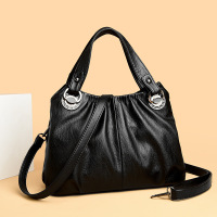 包包女包新款2026斜挎包中年女士妈妈包时尚褶皱单肩包女