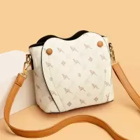 包包女包新款2026斜挎包女时尚女士小包单肩包女小方包女