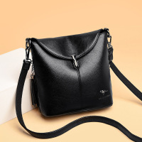 包包女包新款2026斜挎包女单肩包简约时尚女士水桶包欧美