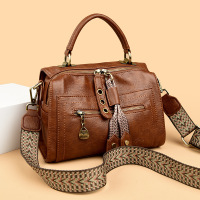 包包女包新款2026时尚斜挎包女单肩包中年妈妈包手提包女