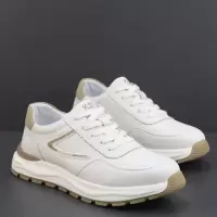 男士运动鞋2026春季新款真皮头层牛皮休闲鞋潮鞋软底轻便透气百搭