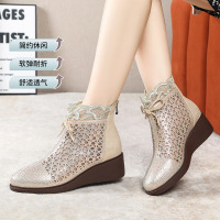 2026春夏款镂空坡跟复古烫钻女凉靴厚底圆头透气洞洞靴时尚女凉鞋