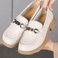 2026春秋新款真皮软底英伦风小皮鞋女潮一脚蹬时尚加大码43乐福鞋