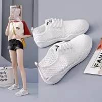 2026春季新款韩版透气飞织女鞋ins潮学生跑步运动鞋女休闲鞋