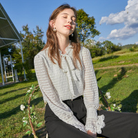 三彩2020春季新款木耳边立领花边喇叭袖长袖白衬衫