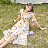 三彩2020秋季新款花边V领喇叭袖花朵印花大摆裙连衣裙