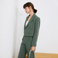 伊布都ibudu2020秋季新款戗驳领短款直筒长袖西装外套