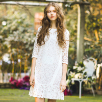 三彩2020夏季新款花边圆领蕾丝鱼尾裙小A字连衣裙