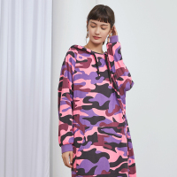 伊布都ibudu2020秋季新款连帽迷彩印花长袖宽松卫衣裙连衣裙女