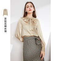 三彩2020冬季新款奶油香槟衬衫百褶领蝴蝶结金丝衬衣上衣女