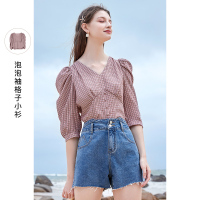 三彩2021春夏新款法式复古上衣衬衫女v领泡泡袖短款格子雪纺小衫