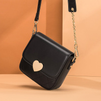 马克华菲爱心锁扣包新款女包简约单肩包手机包女式斜挎包