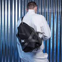 马克华菲【潮包热卖】包包人气男包大容量手提包斜挎包包单肩包男款旅行包