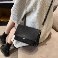 马克华菲新款包包大容量单肩包斜挎包包女简约气质小方包