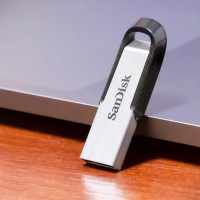 闪迪 U盘 CZ73-32G 单位:个