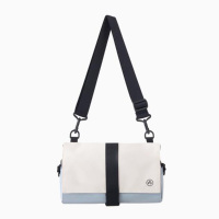 未行 Kiwee 三角单肩包 云顶