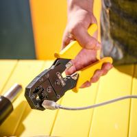 得力(deli)DL2468 4P/6P/8P三用网络钳水晶段子压接钳 压线钳网线钳剥线钳 6个起订