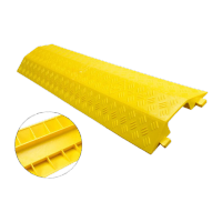 鸣固 线槽减速带 橡胶线槽板过线槽护线压线板 室内室外电缆保护槽 PVC单线线槽100*25*4cm