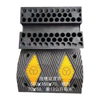 鸣固 橡塑线槽减速带 护线压线板盖线板电缆保护槽板室外 奔驰款5.7cm橡塑一线槽