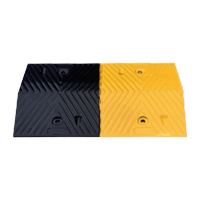 鸣固 橡胶减速带加厚斜坡缓冲带5个厚人字形-二合一轻款500*330*45mm