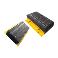 鸣固 橡胶防撞条块 实心橡胶块垫 货车码头护舷条块 卸货止退器倒车缓冲器 角铁橡胶防撞块325*30*10cm