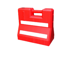 鸣固 吹塑滚塑三孔水马 防撞桶 隔离墩 小水马 箭头扇形单二孔围栏围挡 560*560 带提环小水马 红色