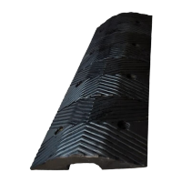 鸣固 橡胶线槽减速带 橡胶线槽板电缆保护槽板室外全黑一线槽5*5室外线槽减速带1000*350*70