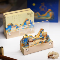 中锐智采2025蛇年日历周历新年台历(带灯版)夜长城纸雕日历