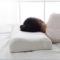 迪士尼(DISNEY) 泰国天然乳胶按摩枕 DRW01-5835 58x35x9cm