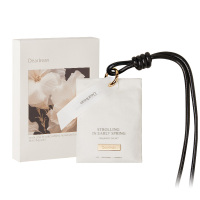 独特艾琳漫步初春香氛香挂50g(白色)汽车香水挂饰家用室内衣柜高级香薰包1个