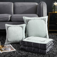 伊伊爱 B01900002/40*40cm雪尼尔绣花绒抱枕被105*150(单位:个)