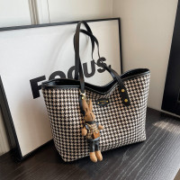 波斯丹顿千鸟格单肩包女士托特包 黑色(带挂件)BL6234961-00