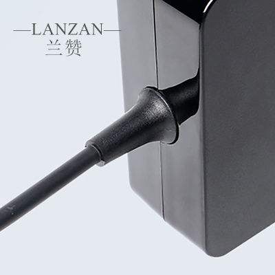 兰赞(LANZAN) 多功能电源适配器