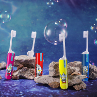 雷治奥特曼软毛宝宝儿童便携3岁以上6-12岁男童卡通定制创意牙刷