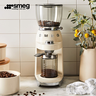 SMEG 斯麦格 意大利 电动磨豆机家用意式 咖啡豆研磨机定量 意式美式手冲咖啡磨粉机CGF 奶白色