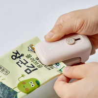 苏泊尔(SUPOR)多功能封口机雾白电池款KG01AJ10