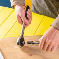 得力(deli)家用多功能五金工具组套电工木工汽车维修综合应急工具箱手动工具套装79件DL1079