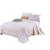 富安娜丝蕴蚕丝夏被轻盈蓬松舒心安睡贴身柔暖203*229cm